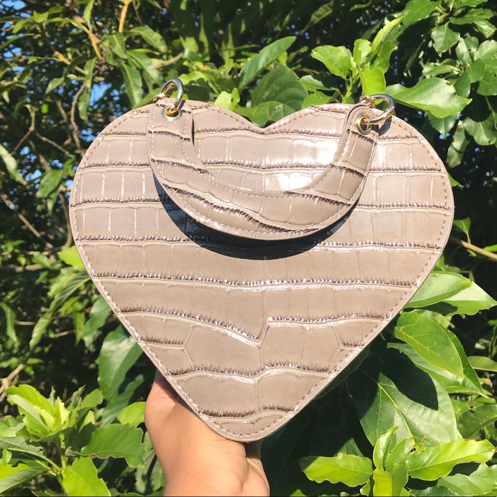 Heart Shaped Purse | Grey 2 in 1 Handbag x Crossbody Bag | One Size Fits All